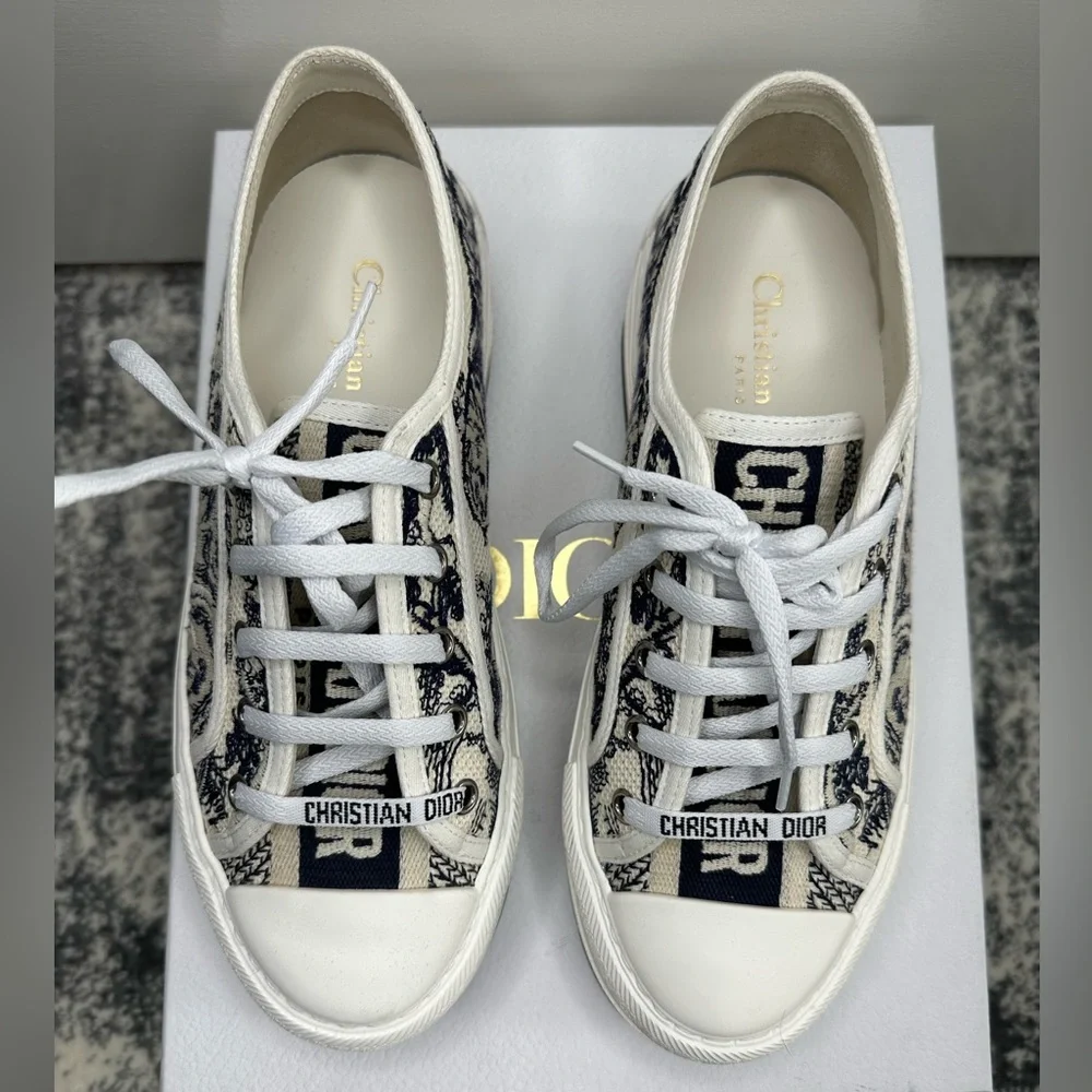 Authentic Dior Women’s platform sneaker size: 37.5 - Picture 4 of 11